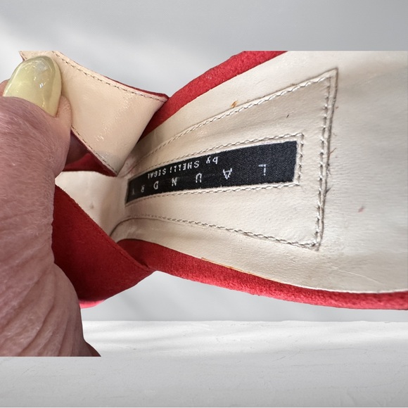 Laundry by Shelly Segel High Heel Suede Sandals with Crochet Flower size 8 new - Picture 9 of 9